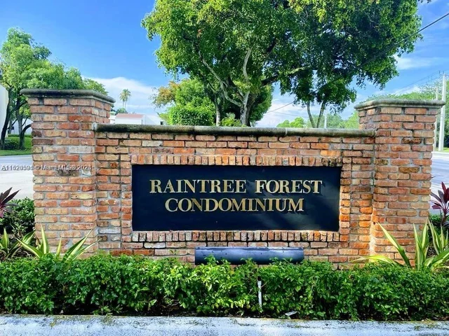 301 N Pine Island Rd # 117, Plantation FL 33324