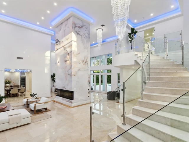 6290 SW 130th Ter, Pinecrest FL 33156