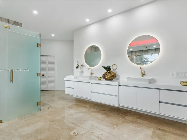 6290 SW 130th Ter, Pinecrest FL 33156