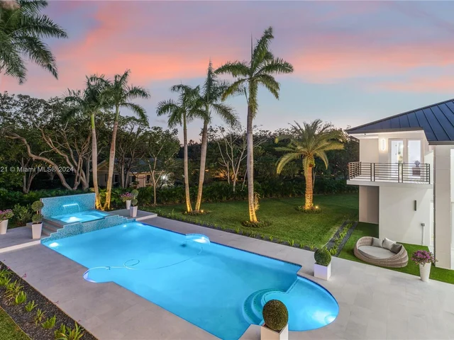 6290 SW 130th Ter, Pinecrest FL 33156