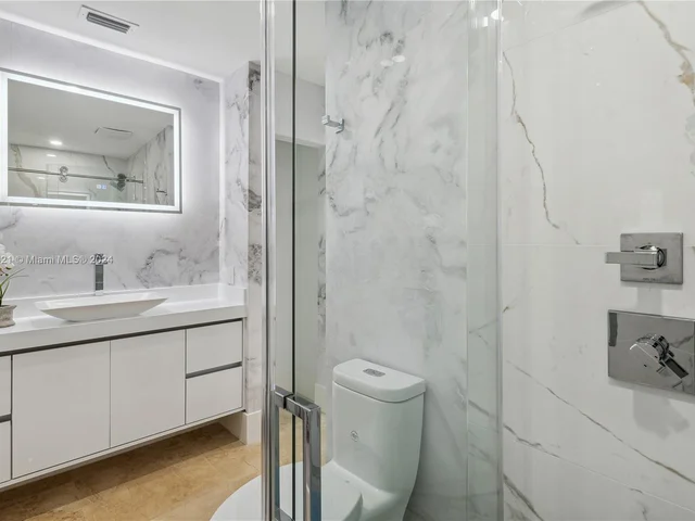 6290 SW 130th Ter, Pinecrest FL 33156