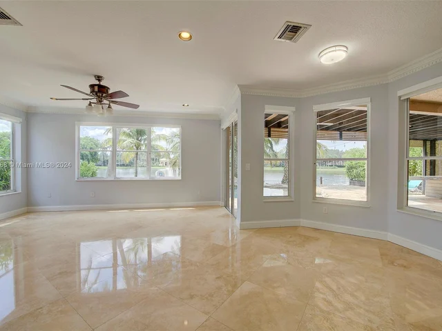 16220 SW 21st St, Miramar FL 33027