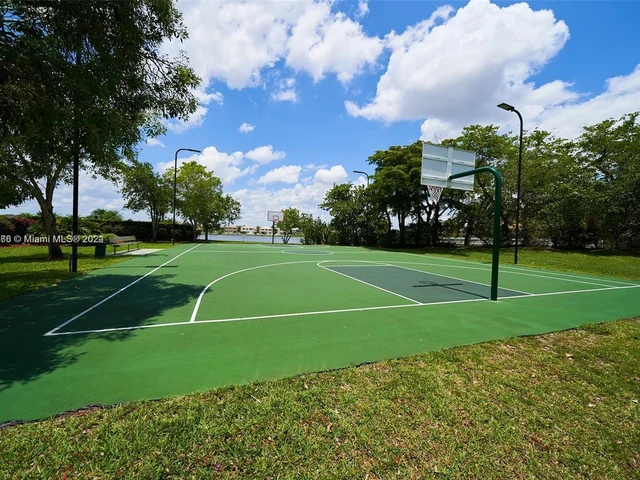 16220 SW 21st St, Miramar FL 33027