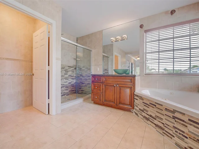 16220 SW 21st St, Miramar FL 33027