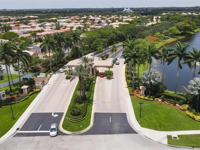 16220 SW 21st St, Miramar FL 33027