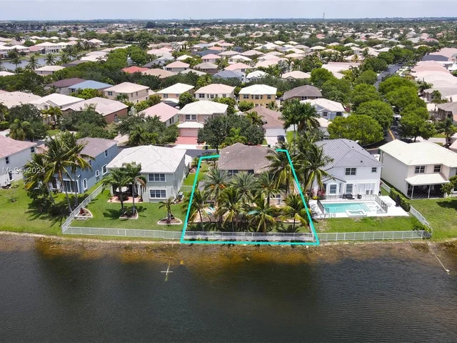 16220 SW 21st St, Miramar FL 33027