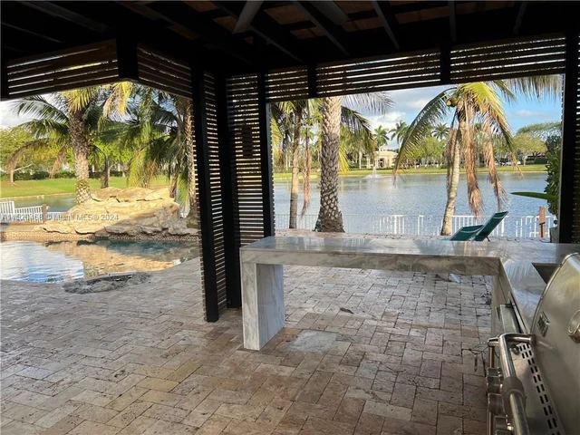 16220 SW 21st St, Miramar FL 33027