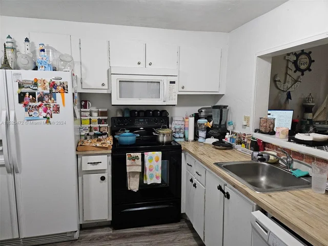 11291 SW 88th St # 204M, Miami FL 33176