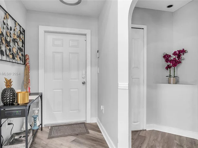 18801 NW 11th St, Pembroke Pines FL 33029