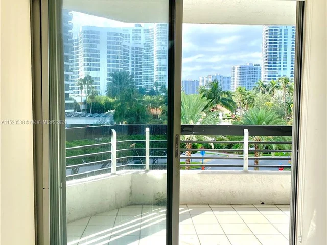 19195 NE 36th Ct # 402, Aventura FL 33180