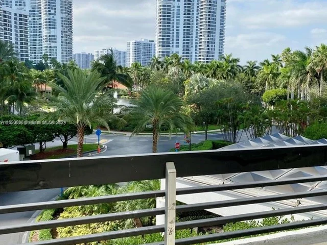 19195 NE 36th Ct # 402, Aventura FL 33180