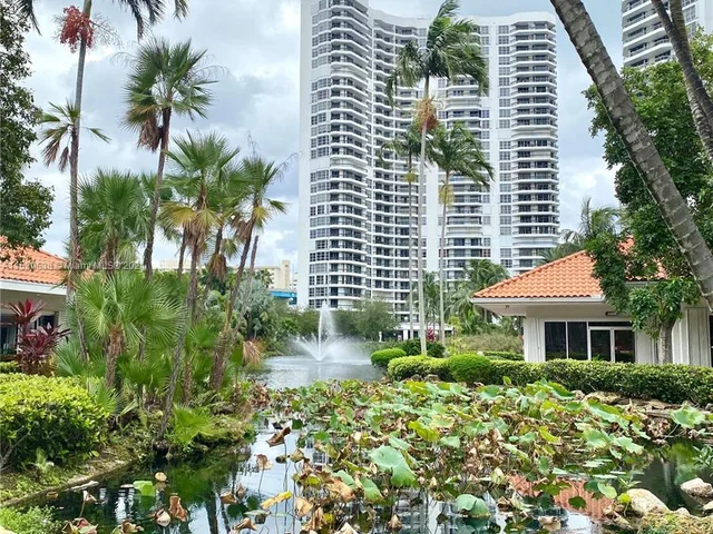19195 NE 36th Ct # 402, Aventura FL 33180