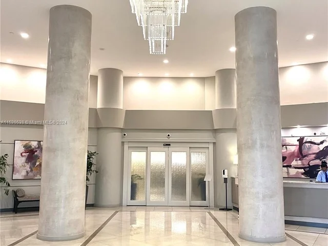 19195 NE 36th Ct # 402, Aventura FL 33180