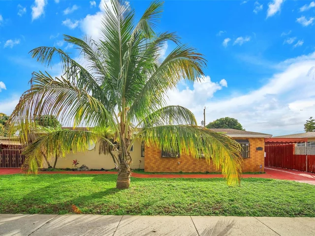 1270 NW 174th St, Miami Gardens FL 33169