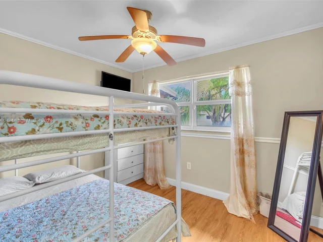 1270 NW 174th St, Miami Gardens FL 33169