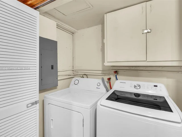 1270 NW 174th St, Miami Gardens FL 33169