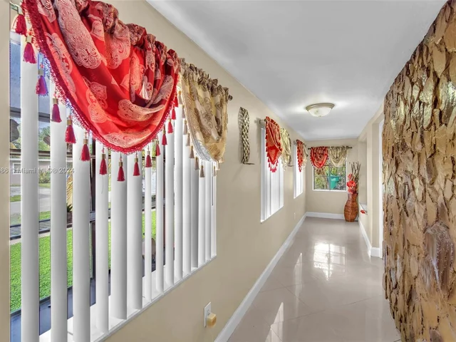 1270 NW 174th St, Miami Gardens FL 33169