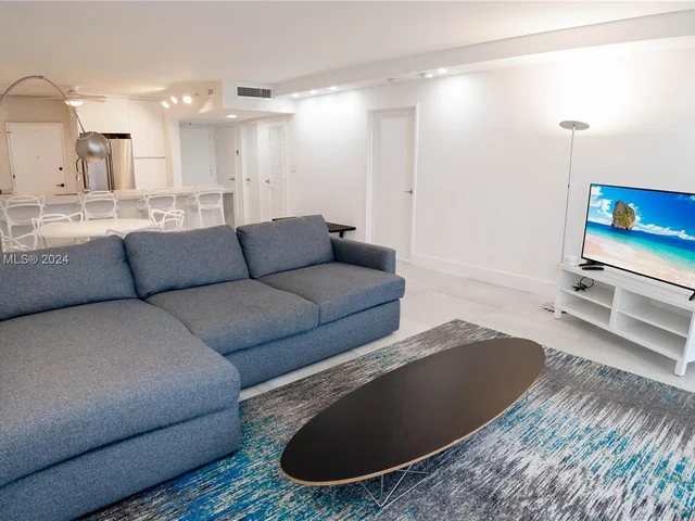 5700 Collins Ave # 7J, Miami Beach FL 33140