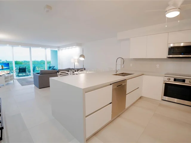 5700 Collins Ave # 7J, Miami Beach FL 33140