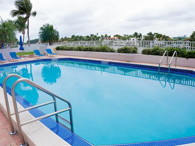 5700 Collins Ave # 7J, Miami Beach FL 33140