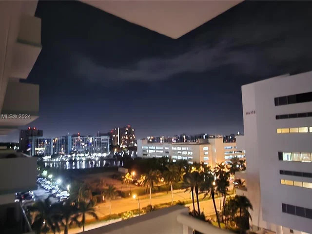 3725 S Ocean Dr # 921, Hollywood FL 33019