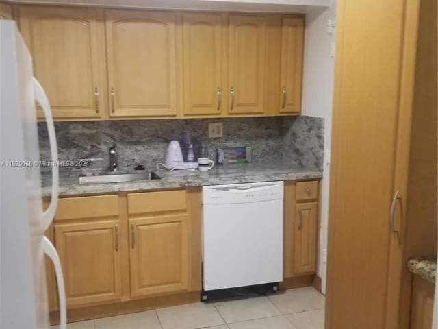 3725 S Ocean Dr # 921, Hollywood FL 33019