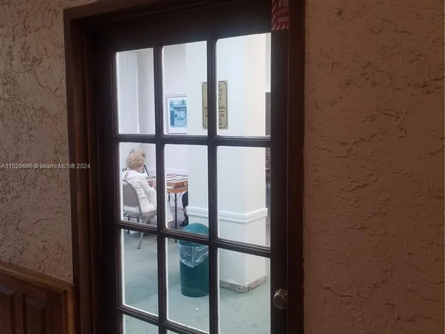 3725 S Ocean Dr # 921, Hollywood FL 33019