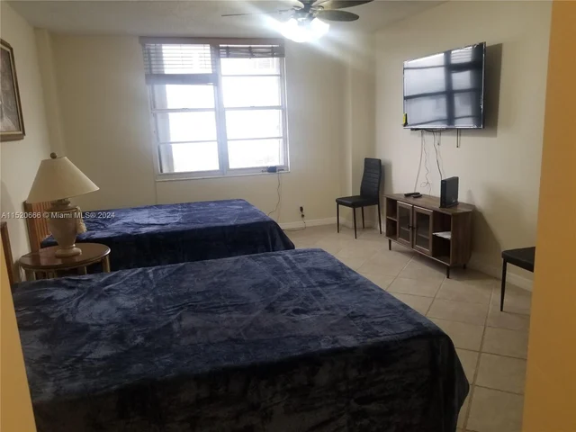 3725 S Ocean Dr # 921, Hollywood FL 33019