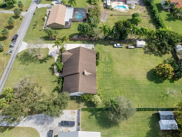 16860 SW 274th St, Homestead FL 33031