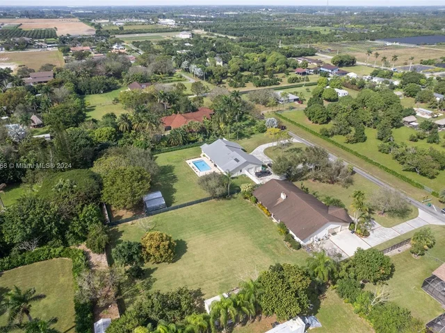 16860 SW 274th St, Homestead FL 33031