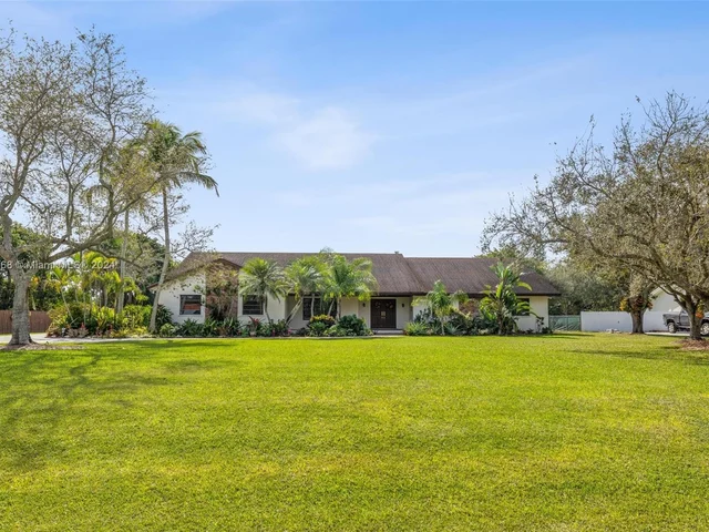 16860 SW 274th St, Homestead FL 33031