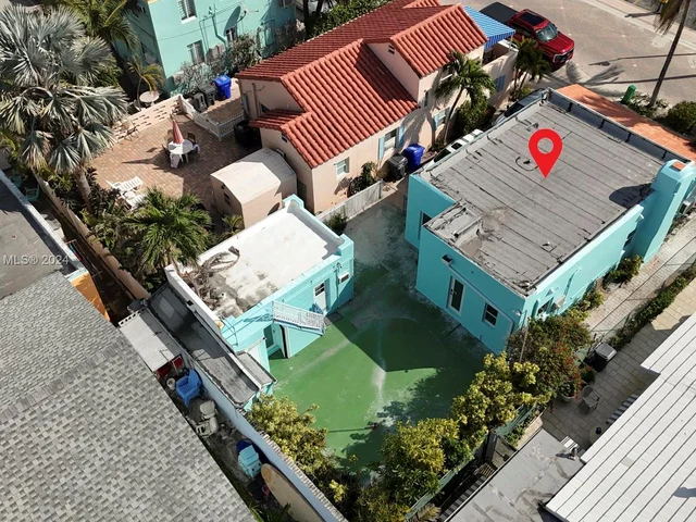 325 Grant St, Hollywood FL 33019