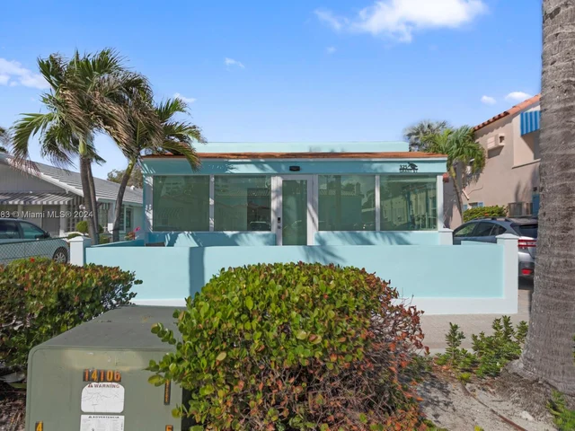 325 Grant St, Hollywood FL 33019