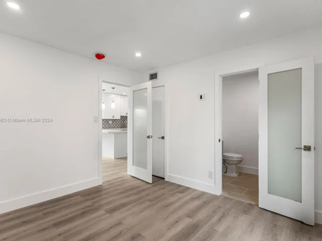 325 Grant St, Hollywood FL 33019