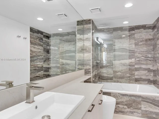 7000 Island Blvd # 1607, Aventura FL 33160