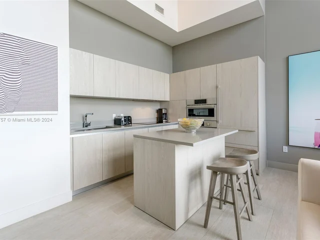 4010 S Ocean Dr # R504, Hollywood FL 33019