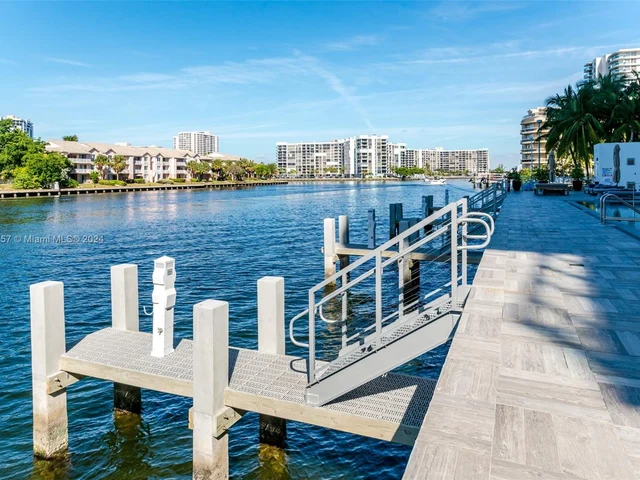 4010 S Ocean Dr # R504, Hollywood FL 33019