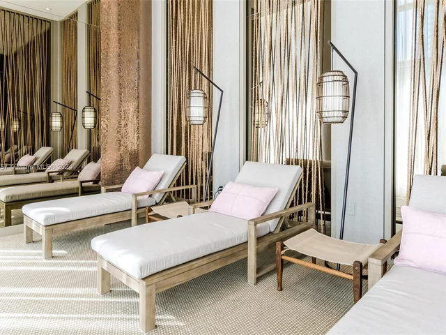 4010 S Ocean Dr # R504, Hollywood FL 33019