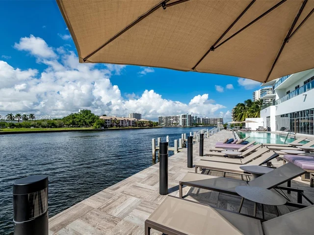 4010 S Ocean Dr # R504, Hollywood FL 33019