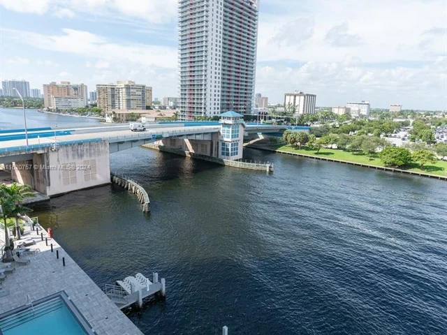 4010 S Ocean Dr # R504, Hollywood FL 33019