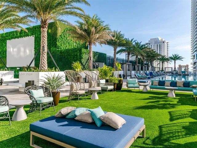 4010 S Ocean Dr # R504, Hollywood FL 33019