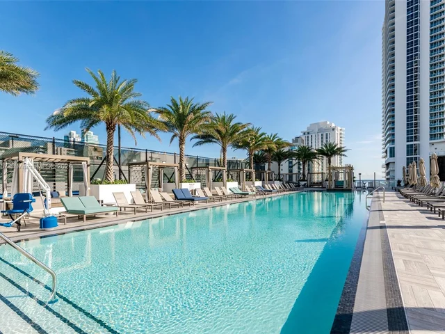 4010 S Ocean Dr # R504, Hollywood FL 33019