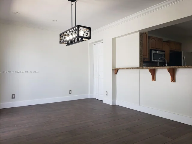 7313 NW 57th Dr, Tamarac FL 33321