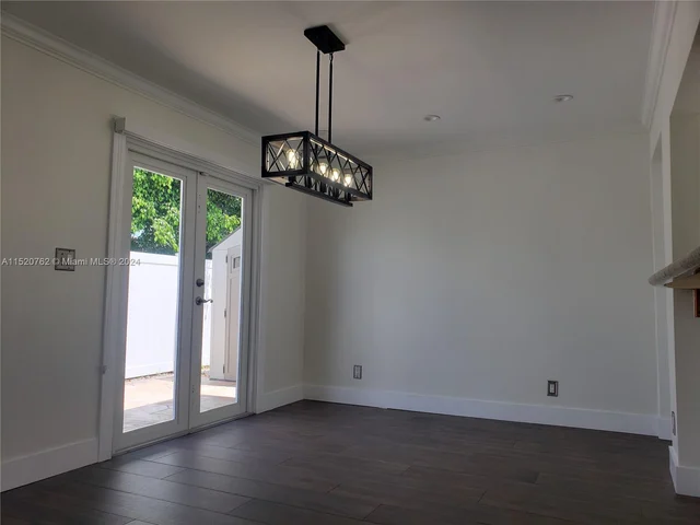 7313 NW 57th Dr, Tamarac FL 33321