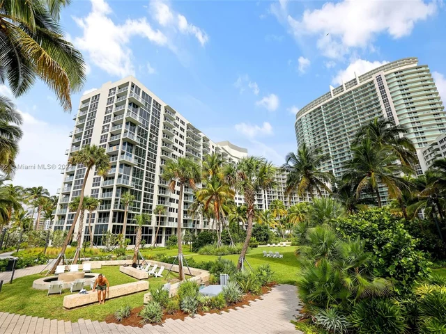 1500 Bay Rd # 1522, Miami Beach FL 33139