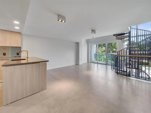 1500 Bay Rd # 1522, Miami Beach FL 33139