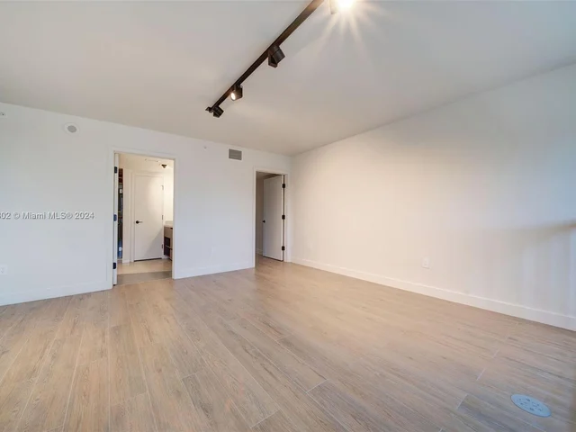 1500 Bay Rd # 1522, Miami Beach FL 33139