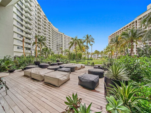 1500 Bay Rd # 1522, Miami Beach FL 33139