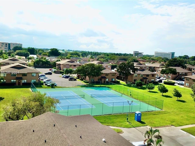 10020 Winding Lake Rd # 104, Sunrise FL 33351