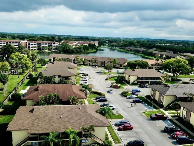 10020 Winding Lake Rd # 104, Sunrise FL 33351